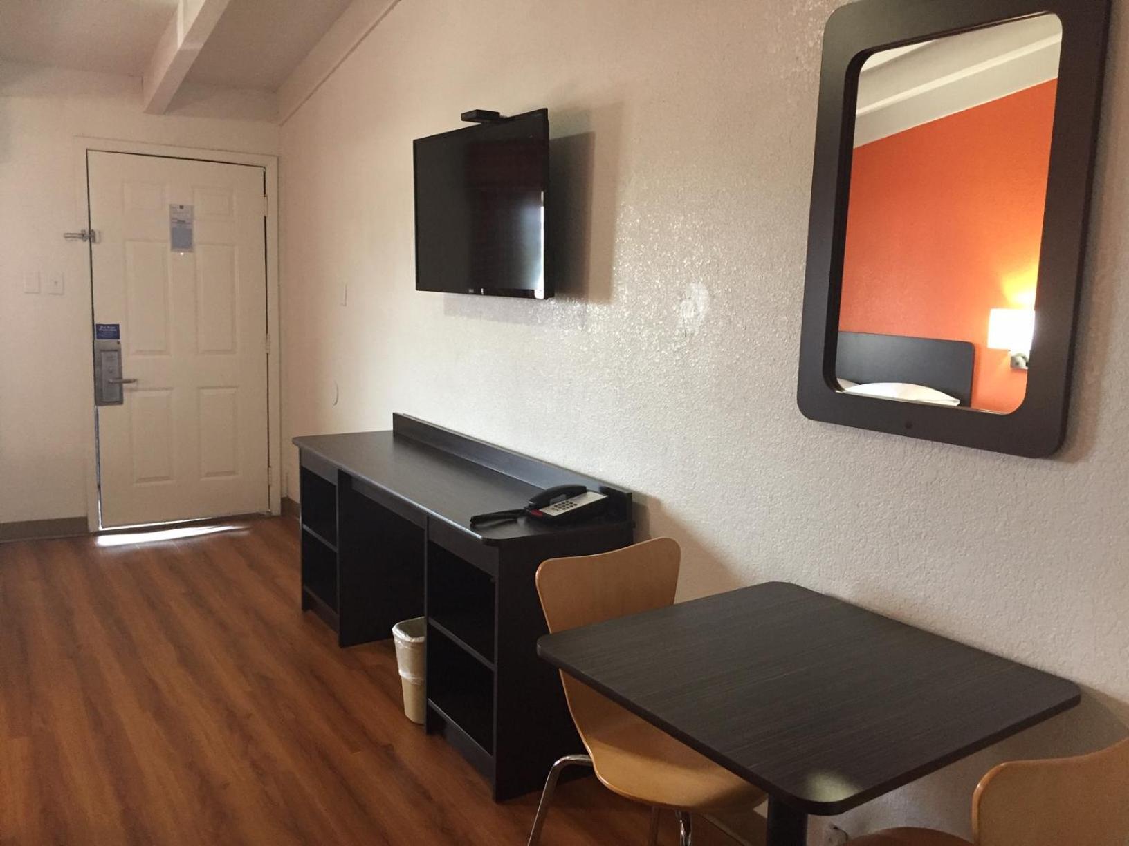 Motel 6-Waco, Tx Екстер'єр фото