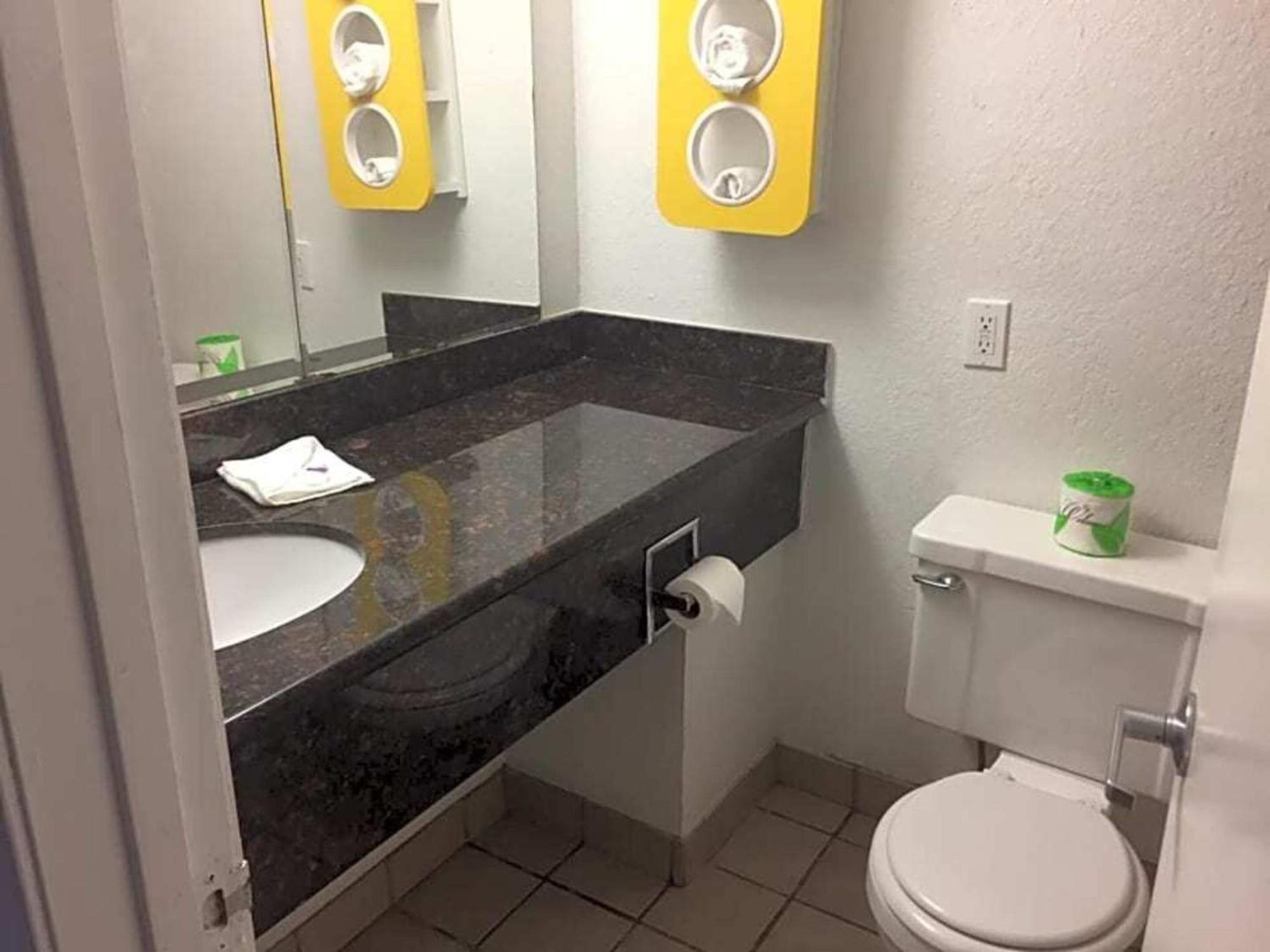 Motel 6-Waco, Tx Екстер'єр фото
